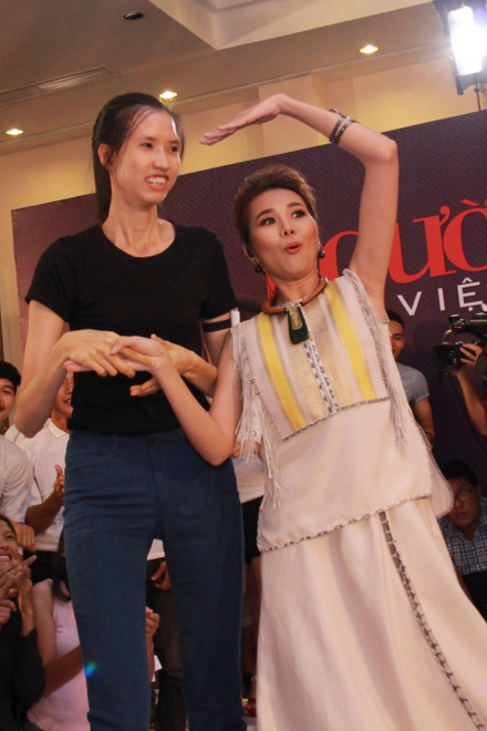 Thanh Hằng bất ngờ với chiều cao khủng của thí sinh tham gia Vietnam's Next Top Model năm nay