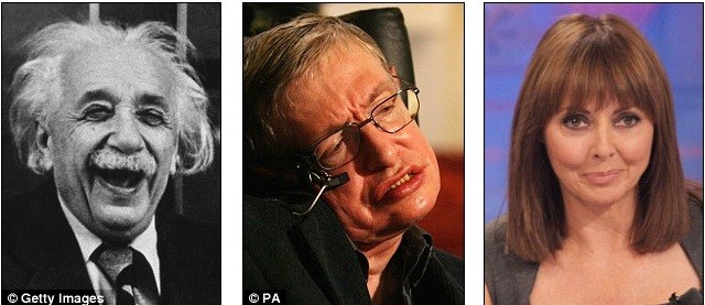 Stephen Hawking (giữa), Albert Einstein (trái) và Carol Vorderman