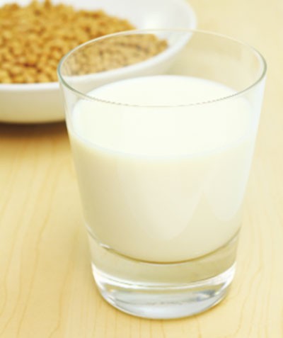 Dùng 25 gram protein đậu nành mỗi ngày có thể giảm nguy cơ tim mạch - Ảnh: Shutterstock