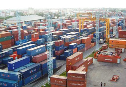 Nhà chức trách phát hiện nhiều Container chứa nhiều phế phẩm