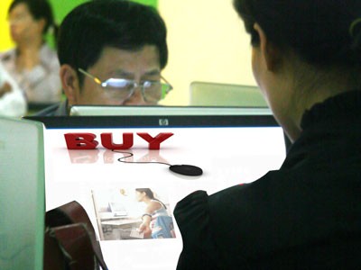 Người tiêu dùng nên lựa chọn các website mua bán giao dịch có uy tín