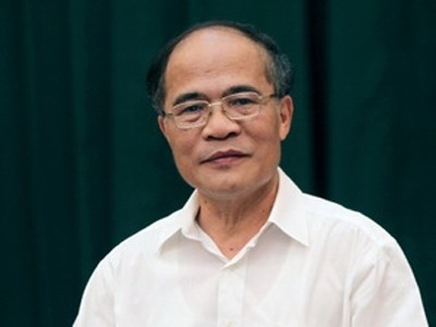 Chủ tịch Quốc Hội Nguyễn Sinh Hùng