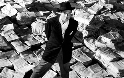 Nhân vật Charles Foster Kane (do đạo diễn Orson Welles thủ vai).