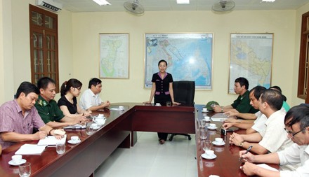 Đồng chí Bí thư Tỉnh ủy làm việc với Ban chỉ huy PCLB tỉnh, huyện Kim sơn, Bộ đội biên phòng... tại trụ sở Trung tâm chỉ huy PCLB&TKCN tỉnh.