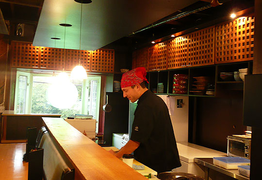 Từ năm 2014, đầu bếp nước ngo&agrave;i sẽ c&oacute; cơ hội được l&agrave;m việc ch&iacute;nh thức tại c&aacute;c &ldquo;ryotei&rdquo;