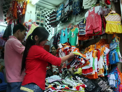 Quần áo trẻ em trên thị trường chiếm đa số là hàng Trung Quốc