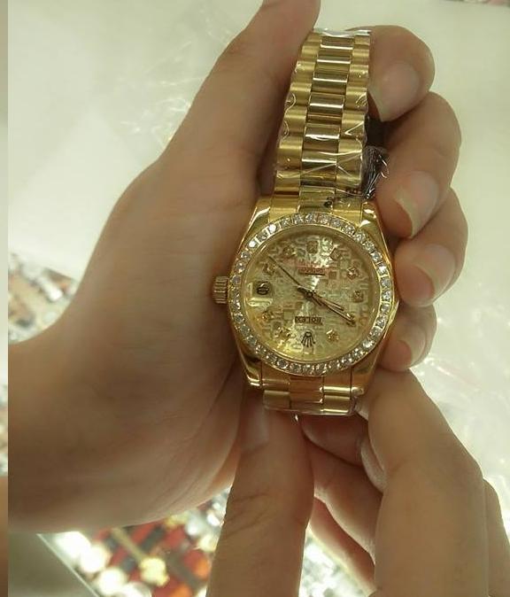 Nếm 'quả đắng' vì đồng hồ Rolex nhái