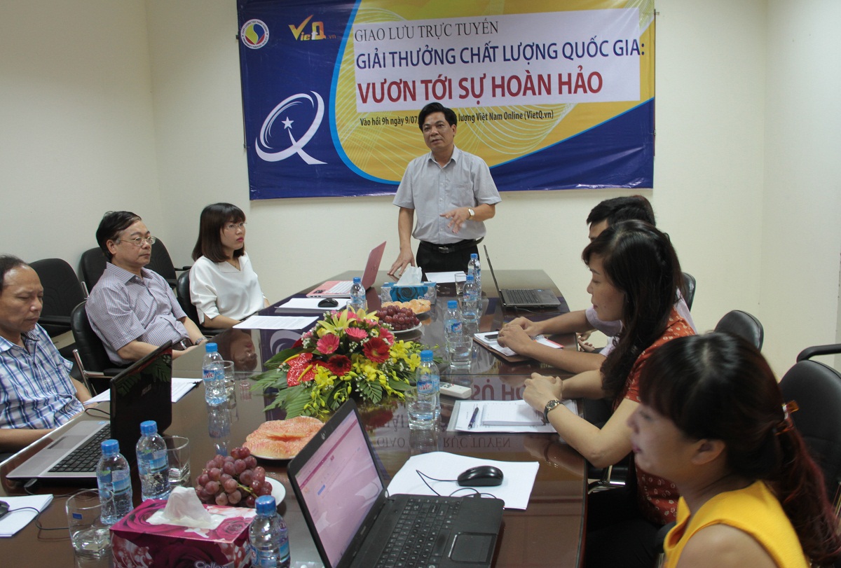 Ông Trần Văn Dư - Tổng biên tập Chất lượng Việt Nam phát biểu tại Giao lưu trực tuyến