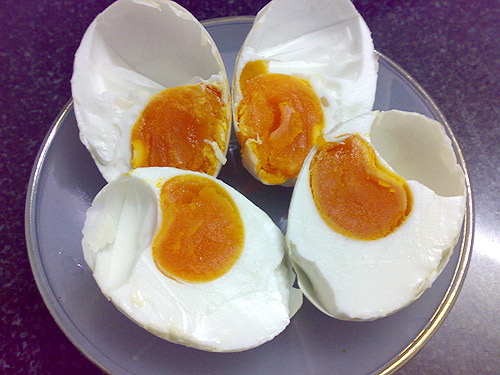 Thực hư ăn trứng muối bị nhiễm độc chì