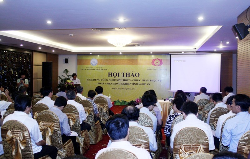 Hội thảo Ứng dụng công nghệ sinh học và thực phẩm phục vụ phát triển nông nghiệp tỉnh Nghệ An.