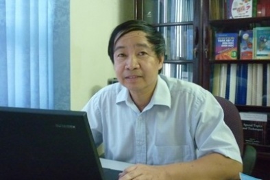 Thầy Bùi Việt Hà từng học chuyên Chu Văn An, Hà Nội.