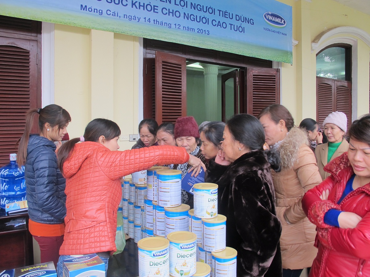 Người tiêu dùng Móng Cái - Quảng Ninh quan tâm đến tư vấn về sữa