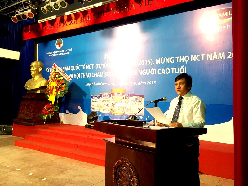 Ông Phan Nguyễn Minh Nhựt – Giám Đốc Kinh doanh khu vực TP.HCM, Vinamilk chia sẻ với người tiêu dùng tại TP.HCM những thông tin về công ty