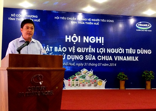 Ông Nguyễn Kim Trung – Q.Giám Đốc Chi nhánh Vinamilk Đà Nẵng chia sẻ với người tiêu dùng các thông tin về công ty