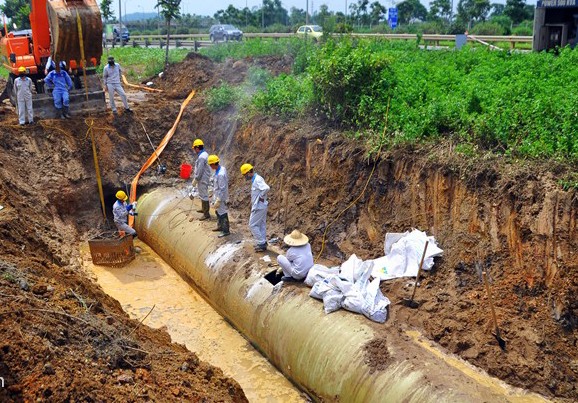 Trong 6 năm sử dụng, tuyến đường ống nước sông Đà đã vỡ 14 lần