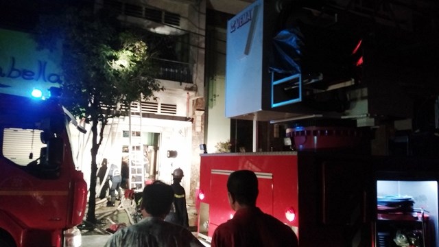 Hiện trường vụ cháy mới nhất ở Hồ Chí Minh thiêu rụi một ngôi nhà nhưng không có thương vong