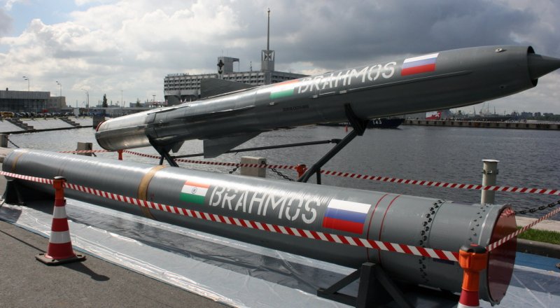 Vũ khí quân sự tên lửa Brahmos sở hữu tốc đọ và các chế độ bay phức tạp