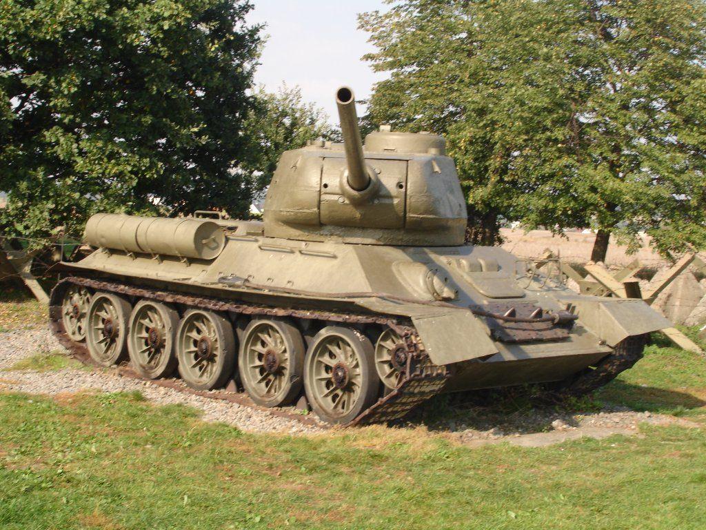 Vũ khí quân sự T-34 được đánh giá cao về tính hiệu quả và thiết kế