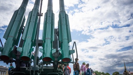 Vũ khí quân sự Buk-M3 là tổ hợp tên lửa phòng không mới của Nga
