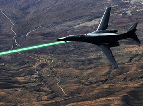 Hệ thống vũ khí quân sự laser năng lượng cao sẽ là khắc tinh của tên lửa