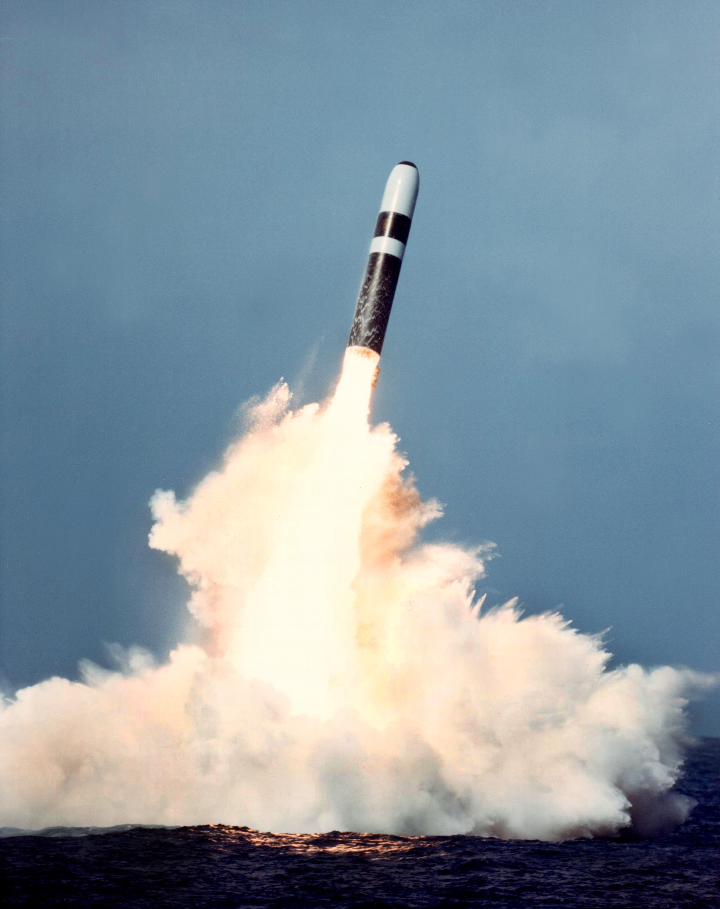 Vũ khí quân sự chủ đạo trên tàu ngầm hạt nhân lớp Ohio là tên lửa đạn đạo Trident 