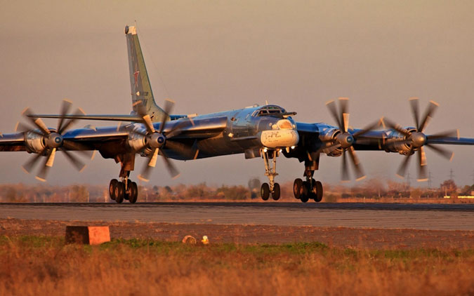 Máy bay ném bom Tupolev Tu-95 là thứ vũ khí quân sự được Nga sử dụng trong suốt 60 năm 