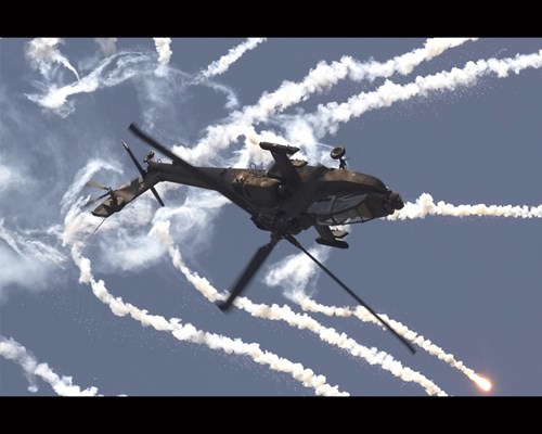 Trang bị hiện đại góp hần biến AH-64 Apache thành 1 thứ vũ khí quân sự đáng sợ
