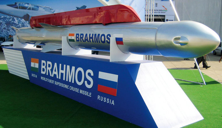 Tên lửa BrahMos là sản phẩm vũ khí quân sự Nga và Ấn Độ cùng phát triển 