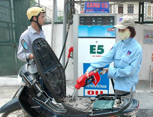 Giảm giá xăng E5 và mức trích lập quỹ bình ổn giá một số nhiên liệu
