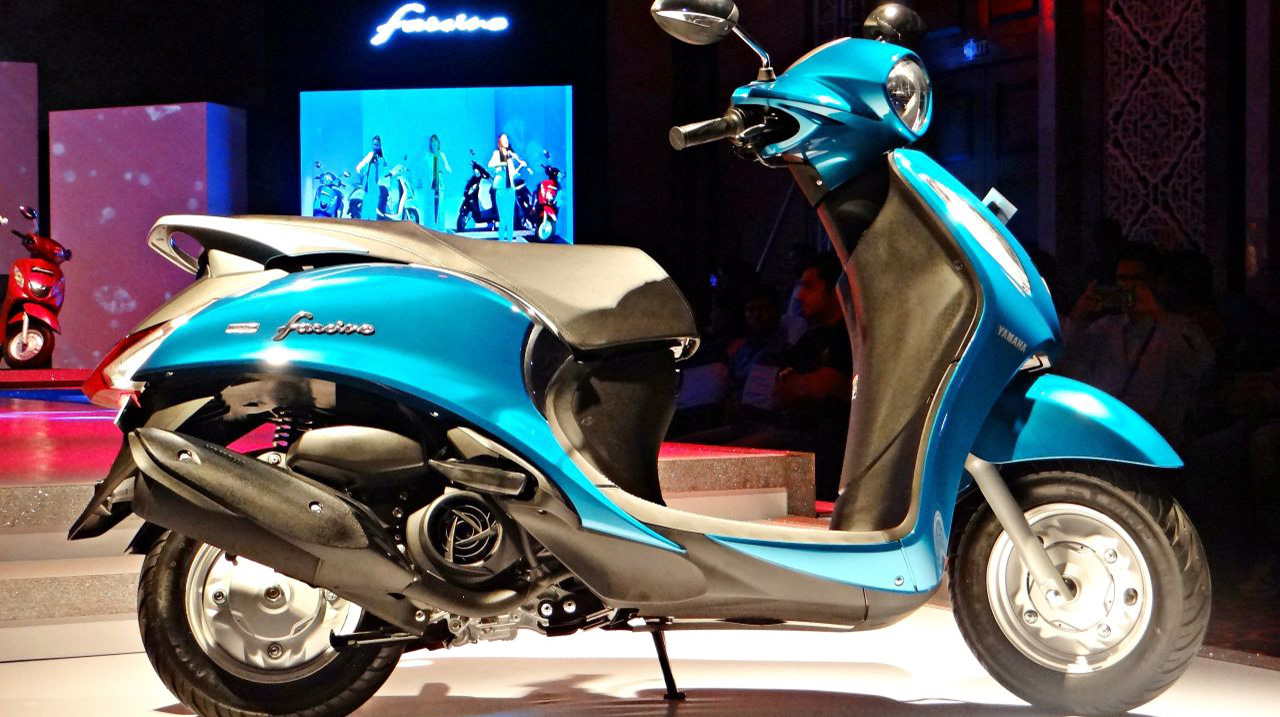 Xe Yamaha Fascino được thiết kế theo khái niệm hiện đại xen lẫn cổ điển thừa hưởng từ các đàn anh của nó