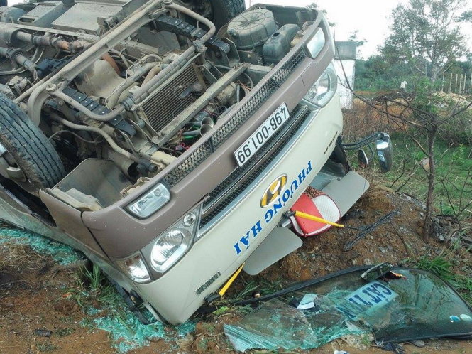 Nguyên nhân ban đầu của vụ tai nạn giao thông nghiêm trọng ở Lâm Đồng là do chạy quá tốc độ