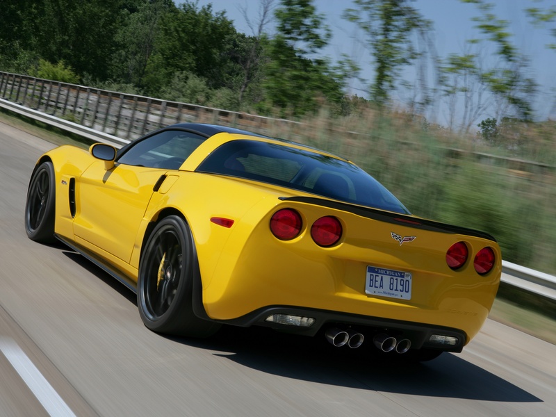 Xe ô tô chạy nhanh nhất thế giới có giá dưới 100k$  - 2013 Chevrolet Corvette Z06