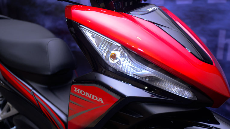 Mẫu xe máy Honda Wave RSX mới với tính năng tiết kiệm nhiên liệu giúp công suất động cơ được nâng cao