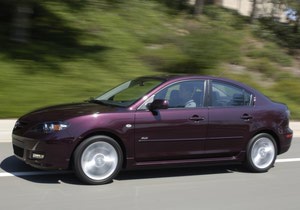 Xe ô tô dành cho phái nữ được đánh giá là mẫu xe hấp dẫn nhất của Mazda