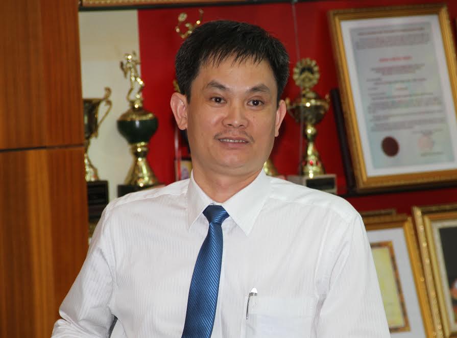 Ông Nguyễn Hữu Thể Phó TGĐ Cty Cổ phần sản xuất Thép Việt Đức 
