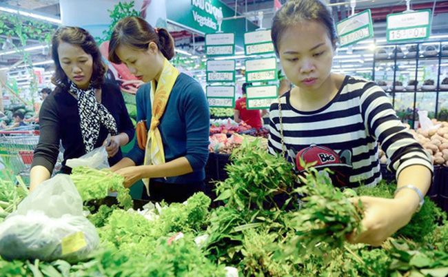 Giá cả thị trường ngày hôm nay (12/10): Giá rau xanh tăng gấp 3 lần ở Hà Nội do mưa lớn