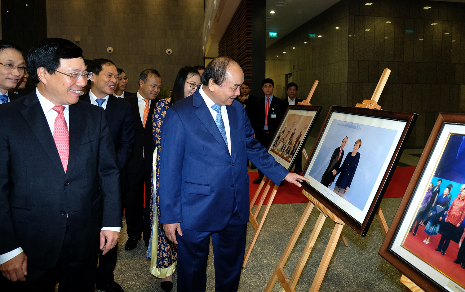 Thủ tướng thăm Bộ Ngoại giao và chỉ đạo công tác đối ngoại năm 2018
