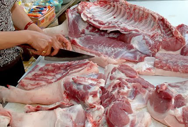 Giá lợn hơi vừa tăng, lợn thịt tại các chợ ở Hà Nôi cũng tăng ‘chóng mặt’