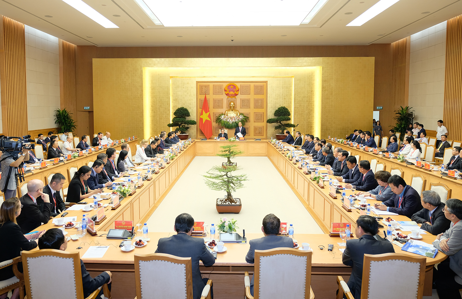 Thủ tướng: Cách mạng Công nghiệp 4.0 đã tác động, ảnh hưởng trực tiếp đến Việt Nam
