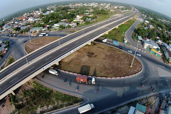 Thường xuyên báo cáo tiến độ dự án cao tốc Trung Lương - Mỹ Thuận