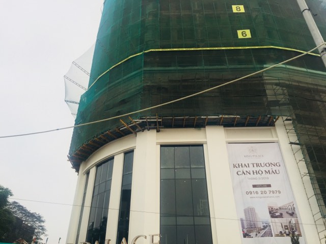 Thế nhưng, Tập đoàn Anphanam cũng có một dự án là Chung cư King Palace nằm ở địa chỉ 108 Nguyễn Trãi, trùng với lô đất khu nhà ở cao tầng của Công ty TNHH MTV Quản lý và Phát triển nhà Hà Nội.  Chỉ có một lý giải cho sự trùng hợp trên là Công ty TNHH MTV Quản lý và Phát triển nhà Hà Nội đã bán một phần dự án cho Tập đoàn Alphanam.