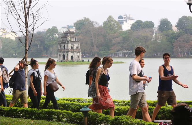 Tháng 10 Hà Nội đón gần 2,3 triệu khách du lịch
