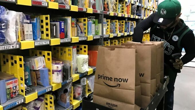 Amazon giảm 30% vì Covid - 19