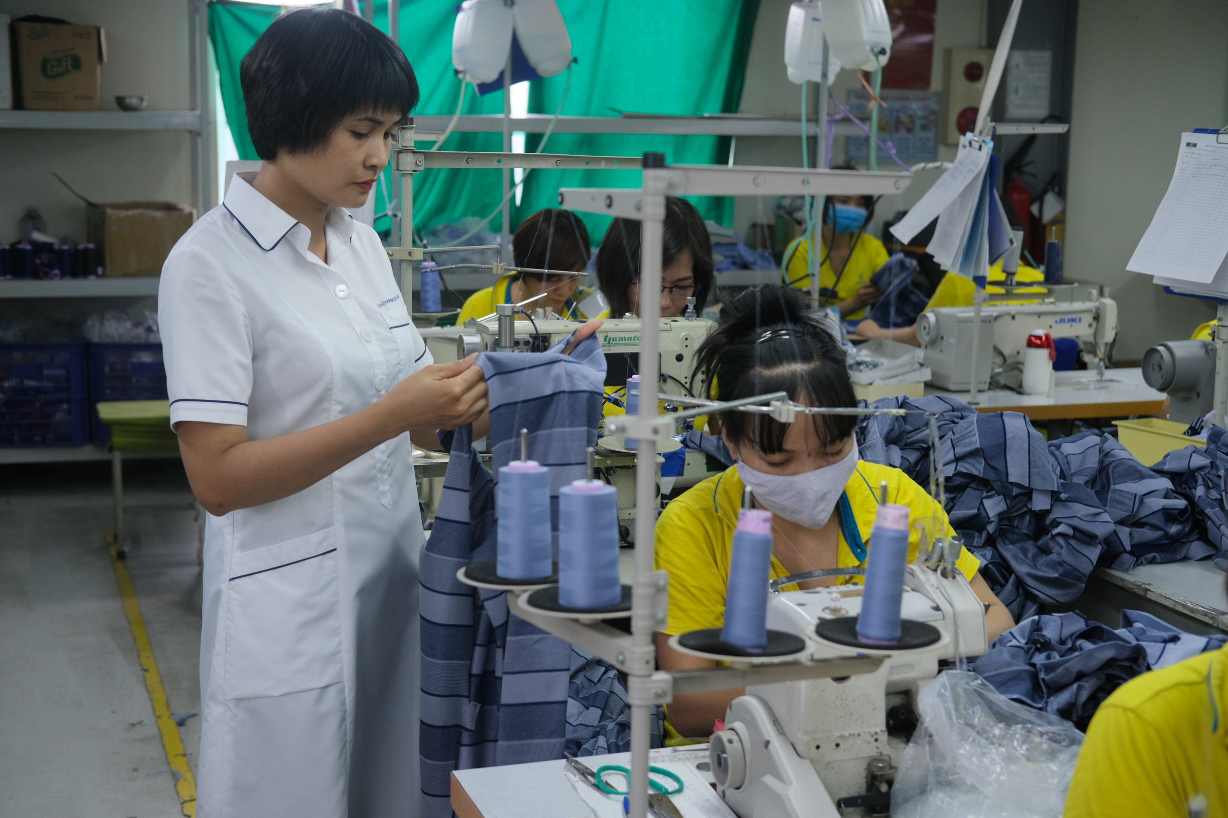 Một số giải pháp nâng cao năng lực cho doanh nghiệp vừa và nhỏ Việt Nam