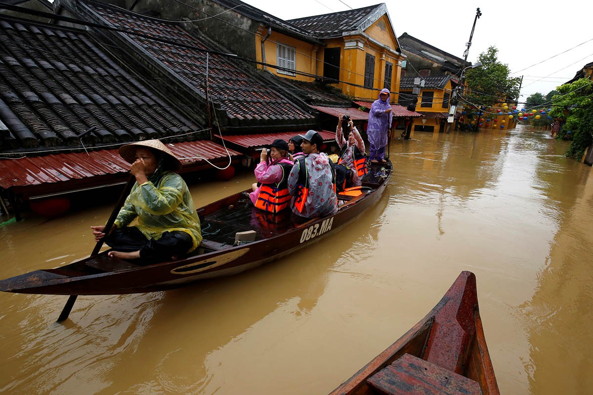 ADB viện trợ 2,5 triệu USD để hỗ trợ các tỉnh miền Trung bị ảnh hưởng lũ lụt