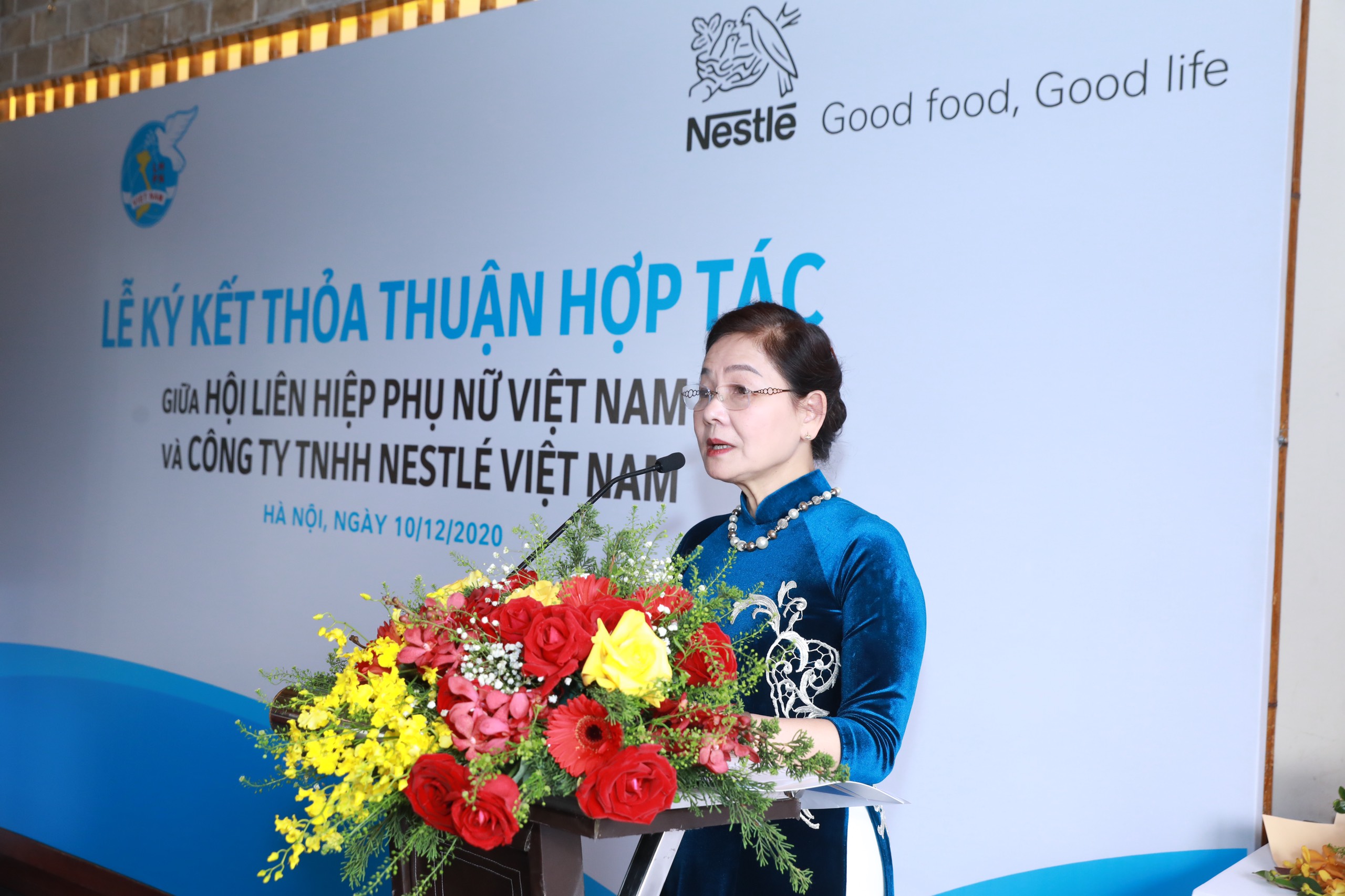 Bà Trần Thị Hương, Phó Chủ tịch Hội LHPNVN phát biểu tại Lễ ký kết thỏa thuận hợp tác