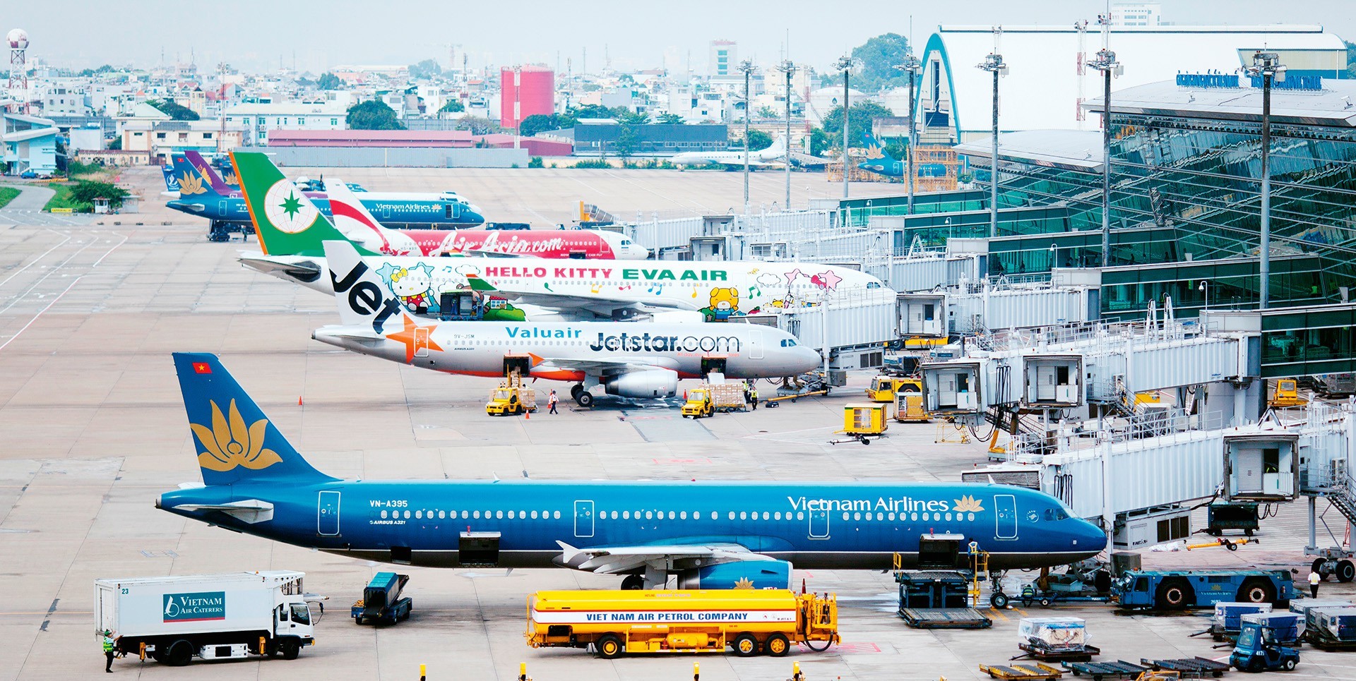 Bộ Giao thông Vận tải lập tổ kiểm tra cạnh tranh giá vé máy bay