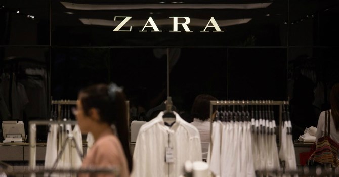 Zara đã trở thành một trong những thương hiệu thời trang phổ biến nhất toàn cầu Ảnh Bloomberg