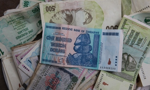 Tờ tiền mệnh giá 100.000 tỷ đôla Zimbabwe
