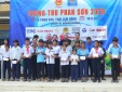 Trung thu ý nghĩa cho 2.000 em nhỏ tại xã miền núi Phan Sơn